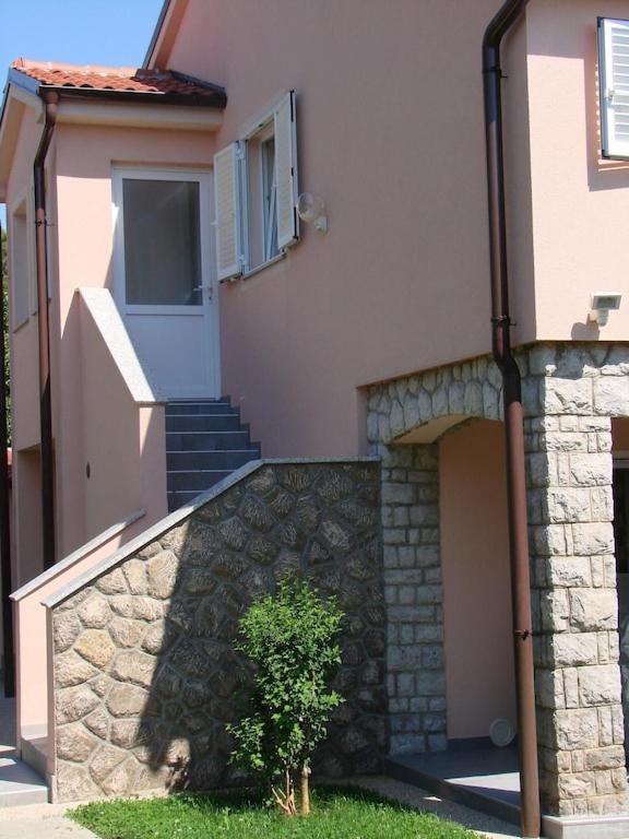 Premium Apartment Near Center And Beach With Parking Krk Town Exterior photo
